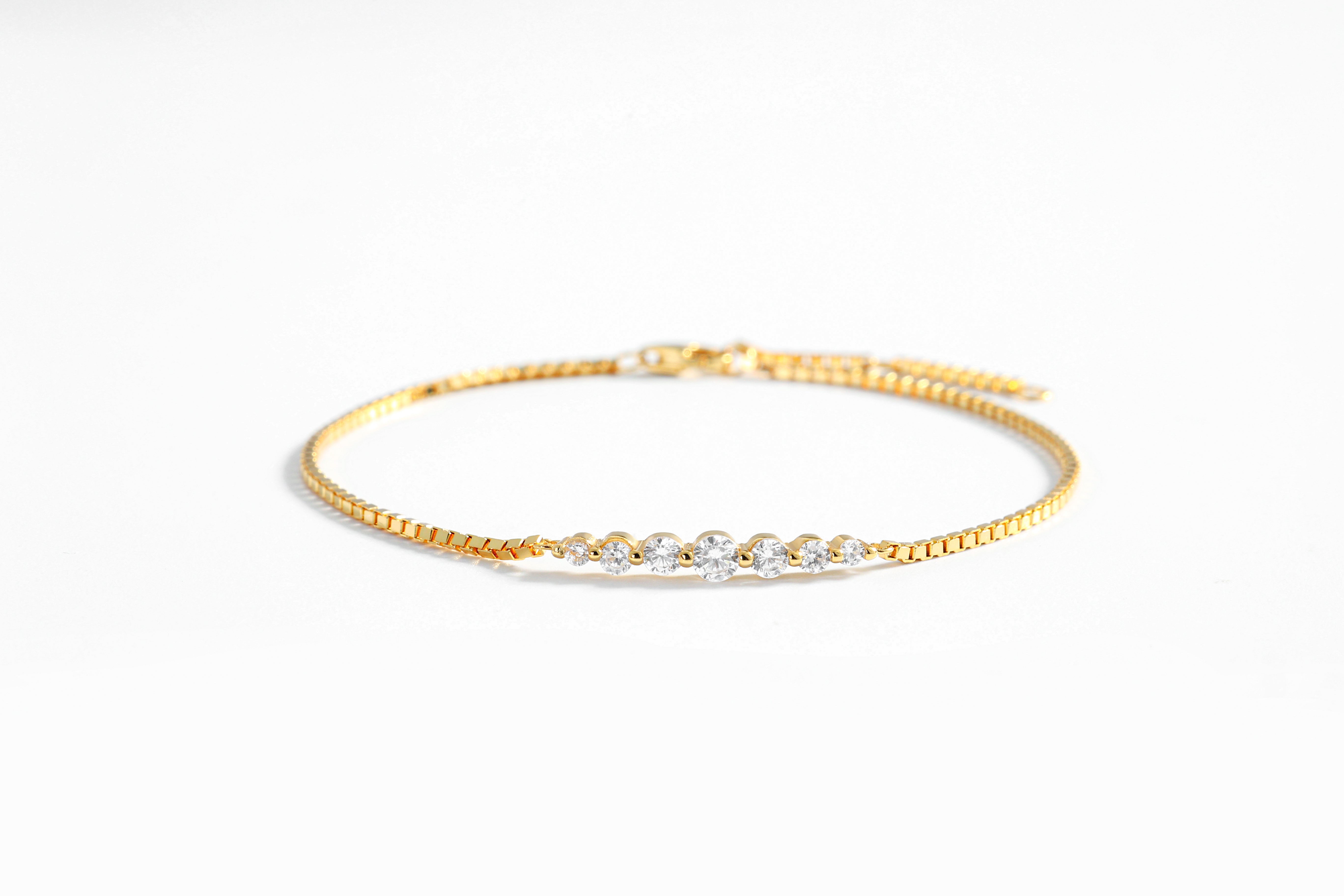 Classic Arc Bracelet