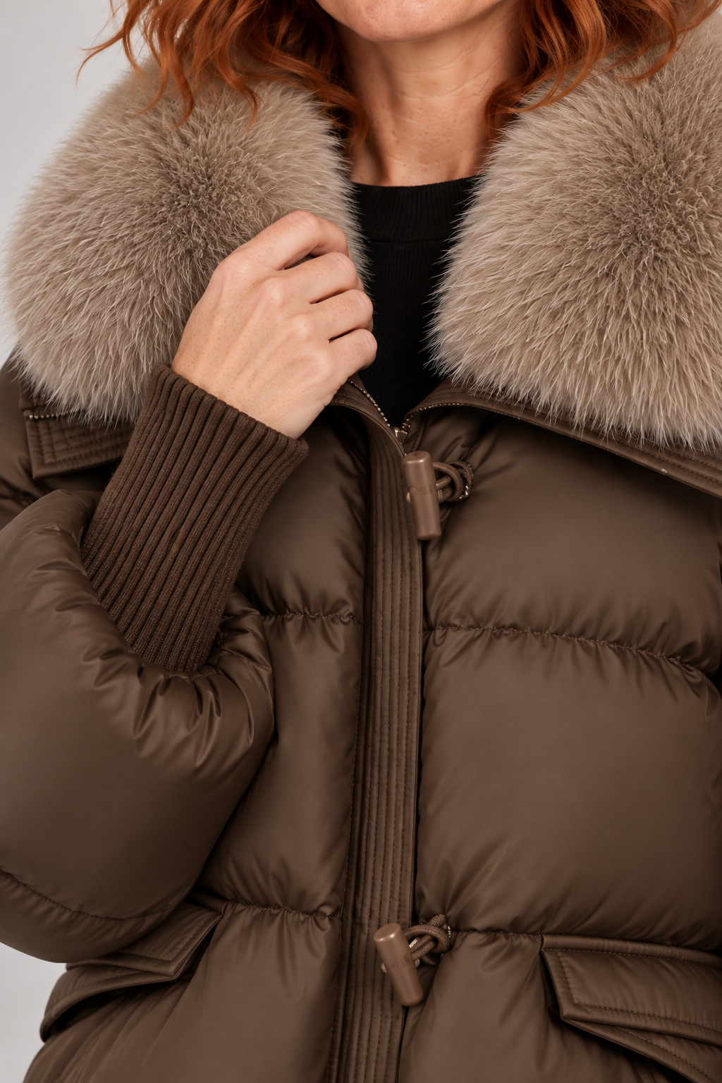 LEONIE-Brown-04-detail