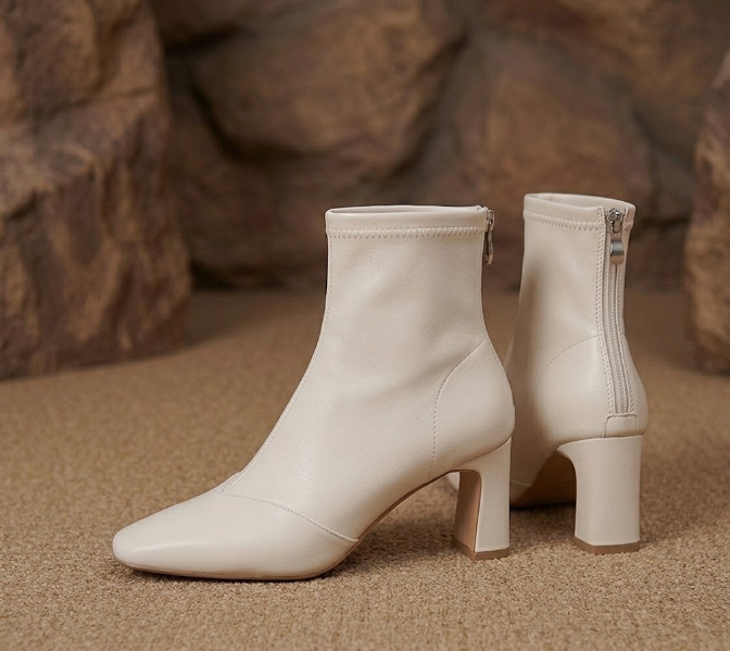 Refina Ankle Boots