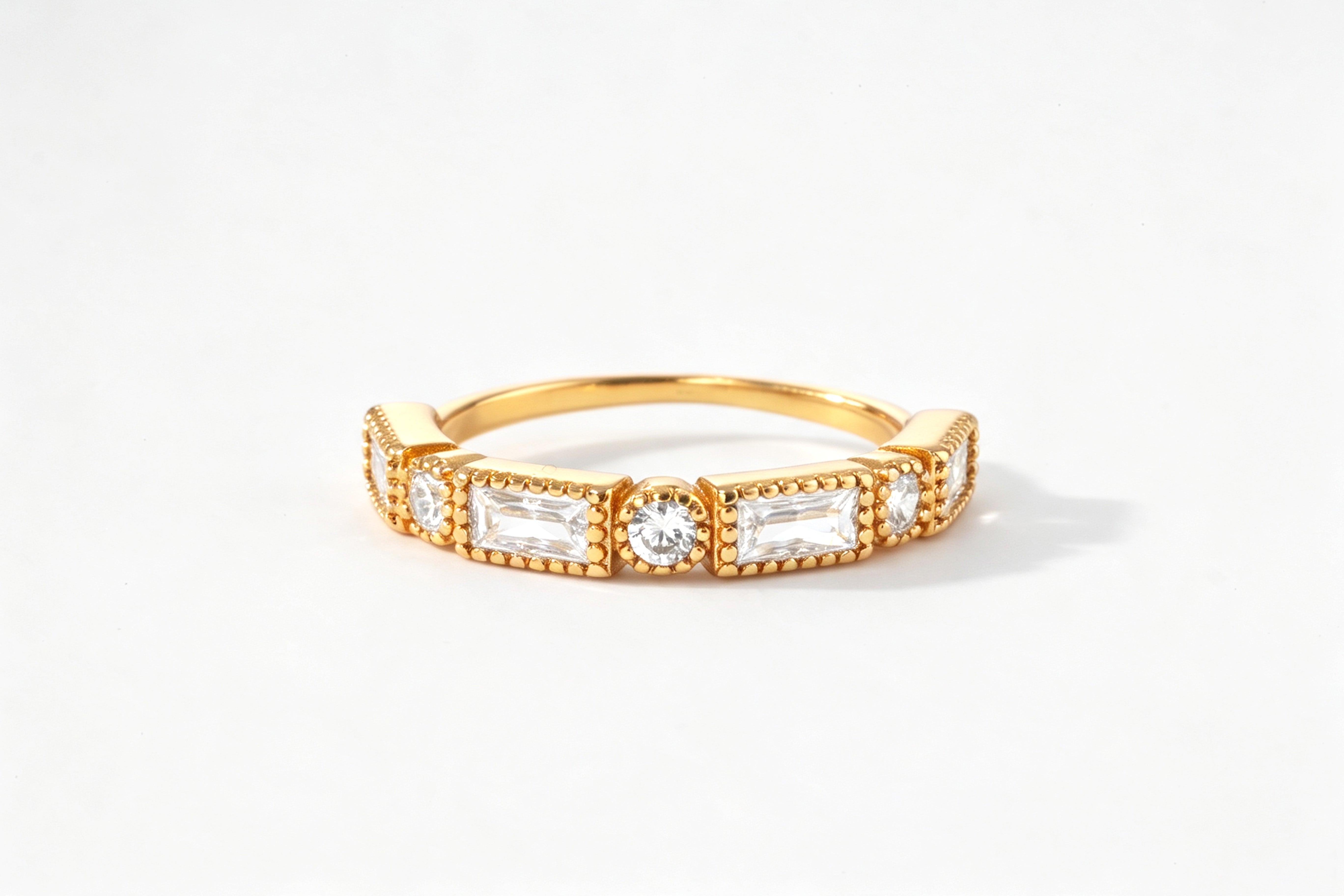 Round & Baguette Vintage Ring
