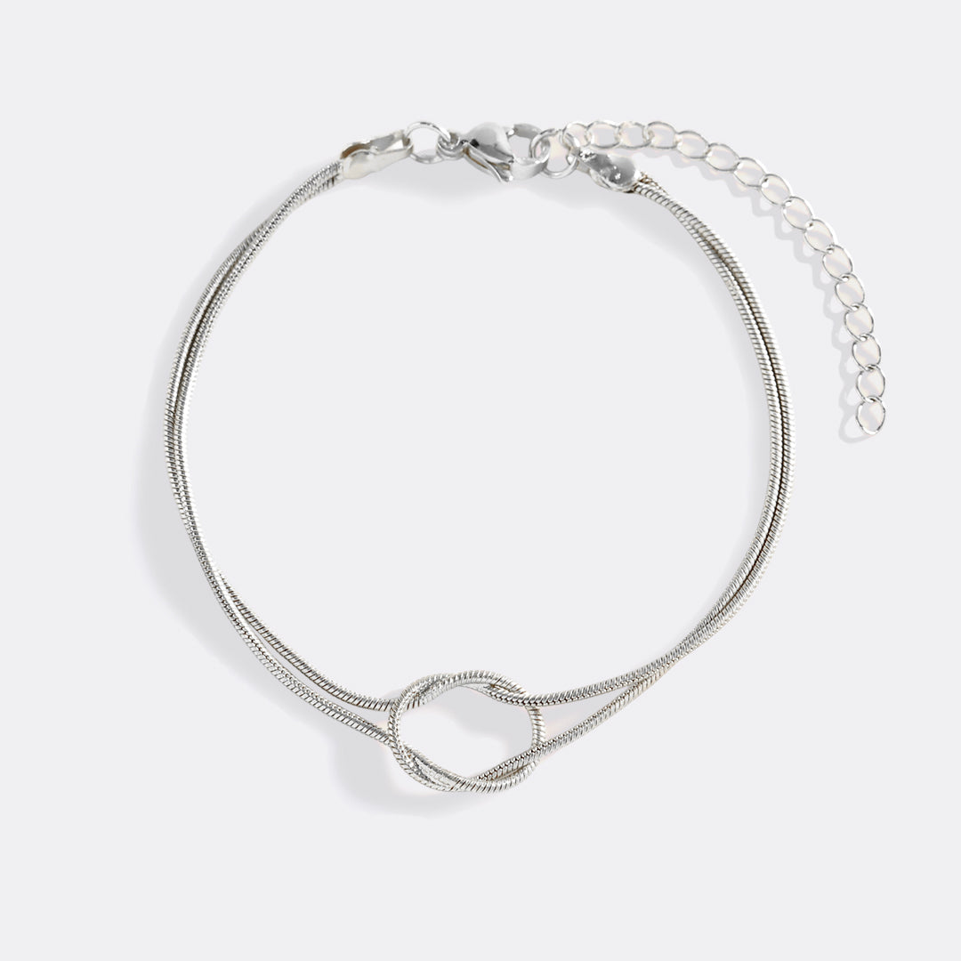 Dainty Knot Bracelet